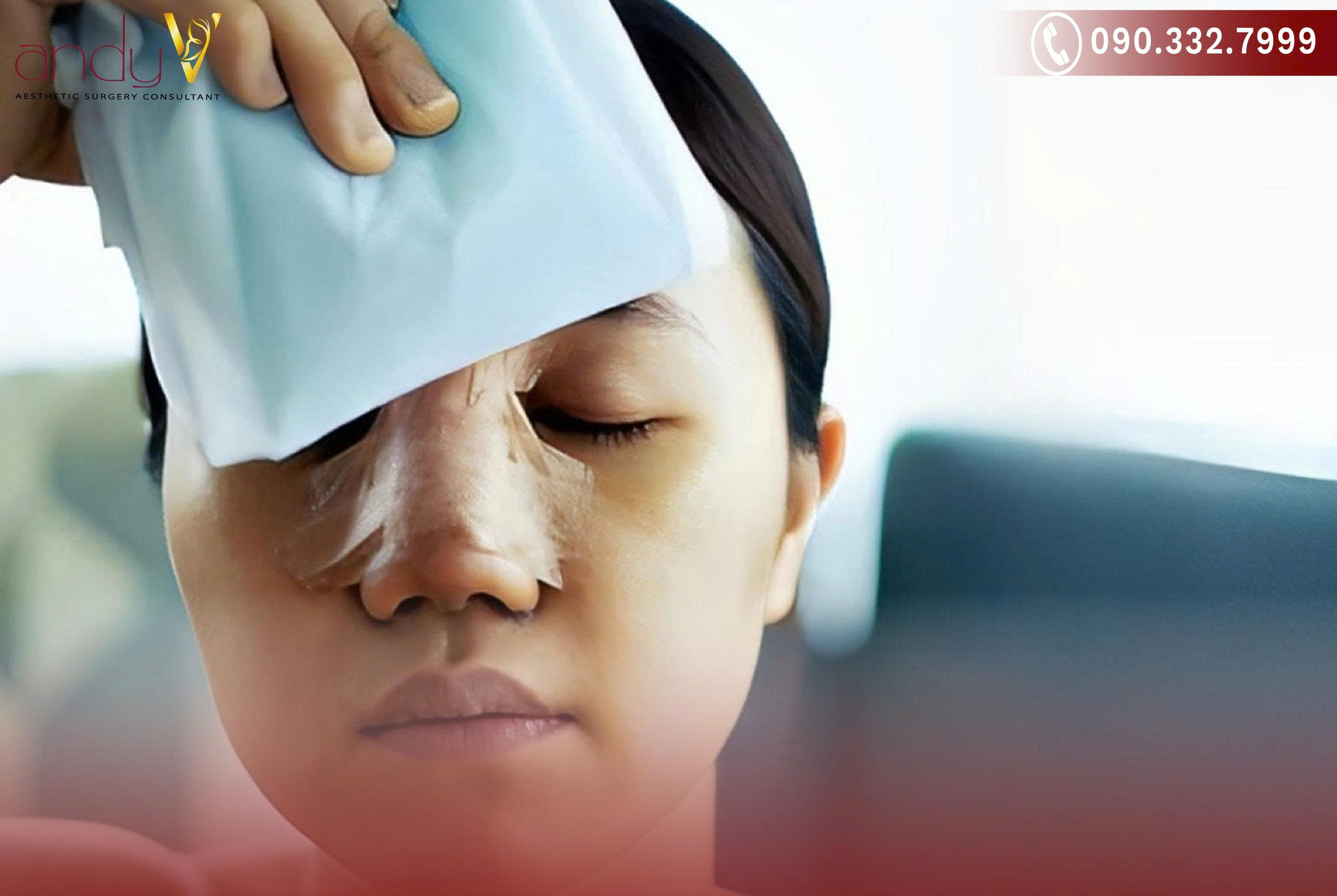 Chườm nhẹ quanh sống mũi, má, trán, không đặt trực tiếp lên đầu mũi